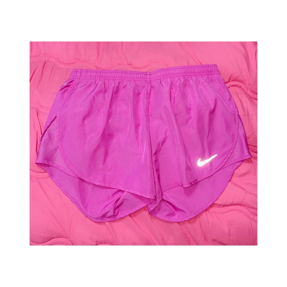hot pink nike shorts